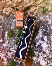 Load image into Gallery viewer, Aromatherapy bookmark and essential oil gift set