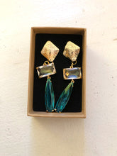 Load image into Gallery viewer, Long Earrings Pure Crystal collection