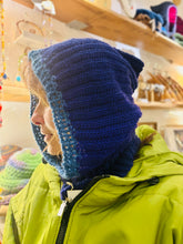 Carica l'immagine nel visualizzatore di Gallery, Balaclava in Lana Merino Sfumata