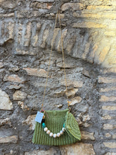 Carica l'immagine nel visualizzatore di Gallery, Borsetta Silvia tracolla - Due Varianti Pistacchio / Cipria