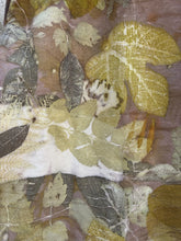 Carica l'immagine nel visualizzatore di Gallery, Felpa con Cappuccio e zip - Ecoprint- Cotone biologico