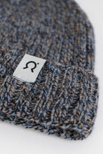 Carica l'immagine nel visualizzatore di Gallery, Cappello Beanie Unisex Cashmere rigenerato