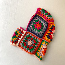 Carica l'immagine nel visualizzatore di Gallery, Balaclava Granny