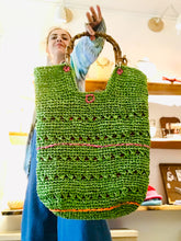 Carica l'immagine nel visualizzatore di Gallery, Borsa Maxi Nerea - Rafia Naturale