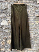 Load image into Gallery viewer, Pants Palazzo - Corduroy Velvet