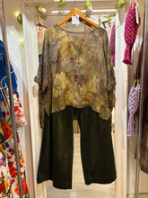 Load image into Gallery viewer, Pants Palazzo - Corduroy Velvet