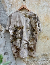 Carica l'immagine nel visualizzatore di Gallery, T-Shirt cotone biologico - Ecoprint unisex