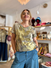 Carica l'immagine nel visualizzatore di Gallery, T-Shirt  maniche corte - Ecoprint - Donna