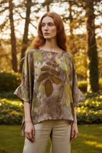 Load image into Gallery viewer, Blusa Bea “Bosco d’autunno”