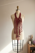 Carica l'immagine nel visualizzatore di Gallery, Collana Body Macramè su Manichino da Atelier