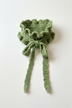 Load image into Gallery viewer, Sciarpa Victoria piegata display