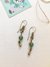 Load image into Gallery viewer, Fleurs bijoux earrings - Aventurine