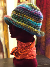 Load image into Gallery viewer, Folding Wool Cloche - multicolor