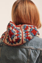 Carica l'immagine nel visualizzatore di Gallery, Balaclava Granny
