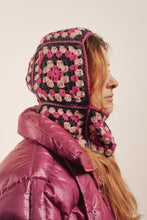 Carica l'immagine nel visualizzatore di Gallery, Balaclava Granny
