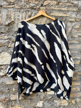 Load image into Gallery viewer, Complete Palazzo Pants and Fluid Zebra Print Silk Blouse
