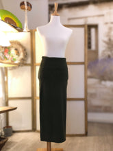 Load image into Gallery viewer, Long skirt with side slits Regenerated cashmere
