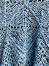 Load image into Gallery viewer, Top Crochet with Fringe Denim - Linen
