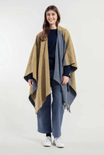 Load image into Gallery viewer, Fleece regenerated cotton cape
