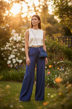 Carica l'immagine nel visualizzatore di Gallery, Bauletto Spalla Pantapalazzo Indigo
