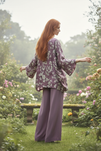 Load image into Gallery viewer, Blusa Bea – Back view polsino moderato
