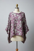Load image into Gallery viewer, Blusa Bea Manichino
