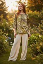 Load image into Gallery viewer, Blusa Bea - proporzioni corrette 55/65cm su 170cm
