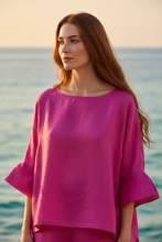 Load image into Gallery viewer, Close-up Blusa Bea Ramiè Fucsia - Porto Rotondo

