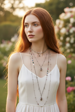 Carica l'immagine nel visualizzatore di Gallery, Collane Flora Layered Romantico
