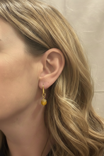 Carica l'immagine nel visualizzatore di Gallery, Orecchini Astra Agata Gialla - nuova versione
