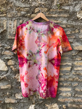 Load image into Gallery viewer, Unisex T-Shirt organic cotton - Kanoko Shibori Hand-dyed
