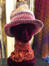 Load image into Gallery viewer, Folding Wool Cloche - multicolor
