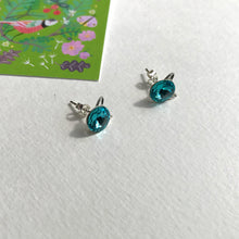 Load image into Gallery viewer, Magic Cat Earrings - 925 Silver and Swarovski Crystal
