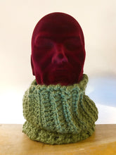Load image into Gallery viewer, Chunky Neck Warmer - Unisex - Alpaca
